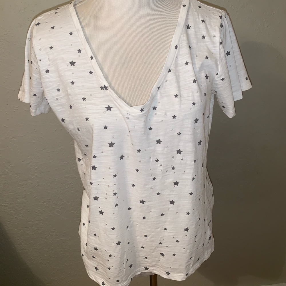 Nordstroms socialite off white T shirt with stars